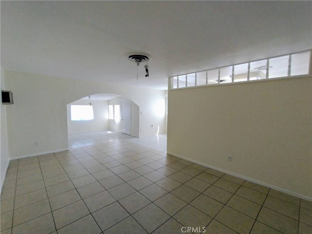 Sylmar, CA 91342,13410 Berg ST