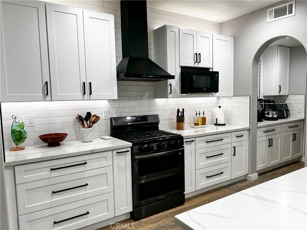 Lancaster, CA 93536,5834 Gem CT