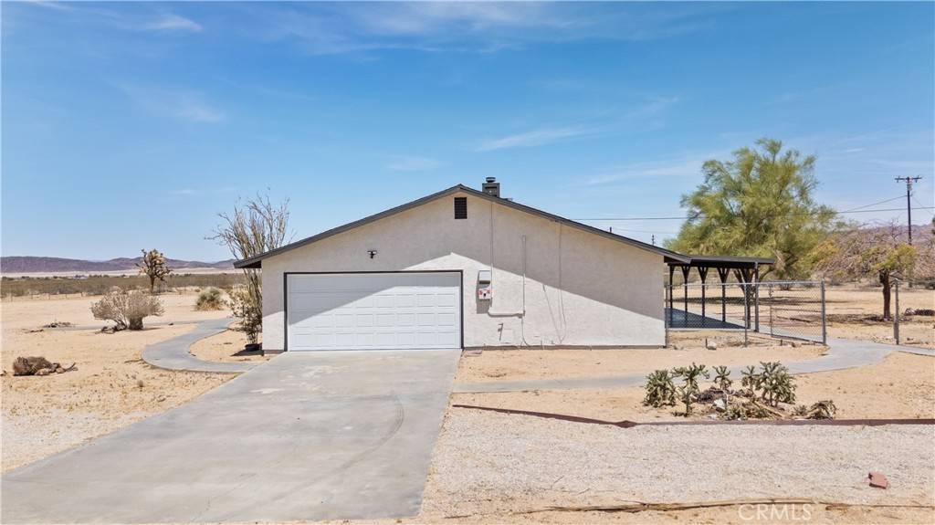 Joshua Tree, CA 92252,63625 Uranium RD