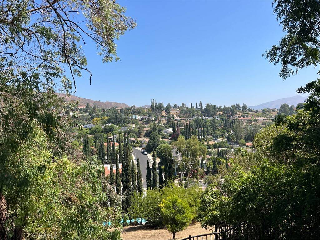 Granada Hills, CA 91344,17547 Rushing DR