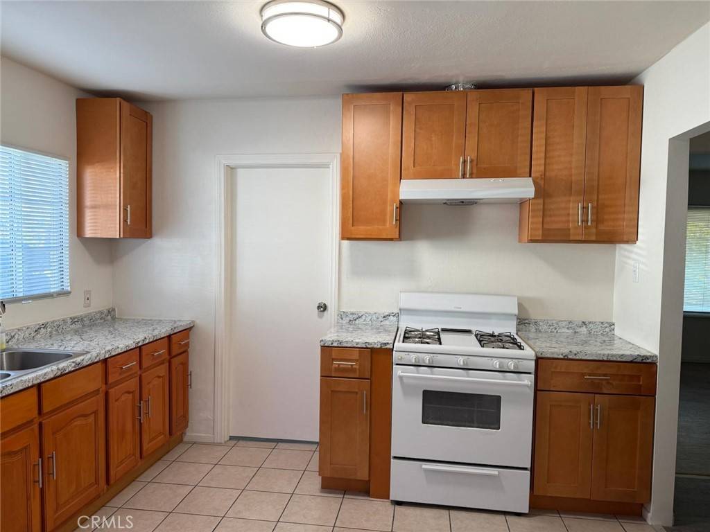 Glendale, CA 91204,425 Vine ST