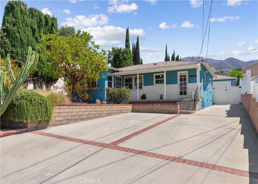 Tujunga, CA 91042,10786 Redmont AVE