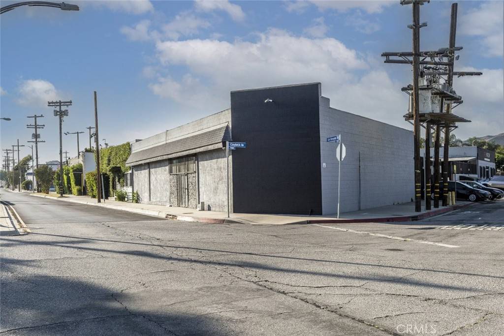 Sun Valley, CA 91352,7400 San Fernando RD