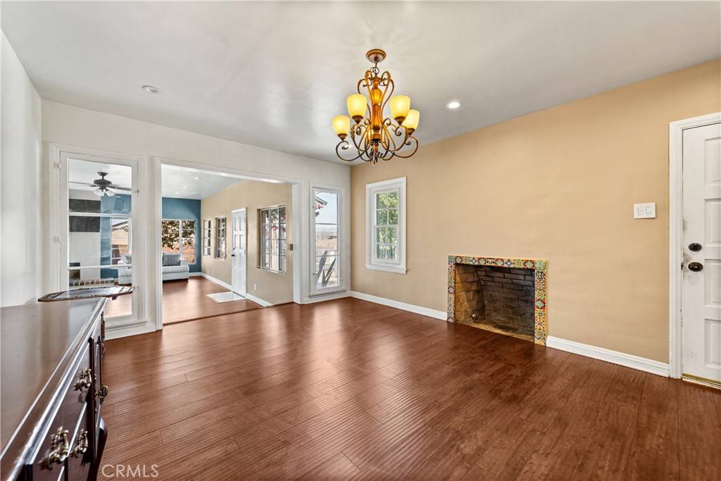Tujunga, CA 91042,7314 Summitrose ST