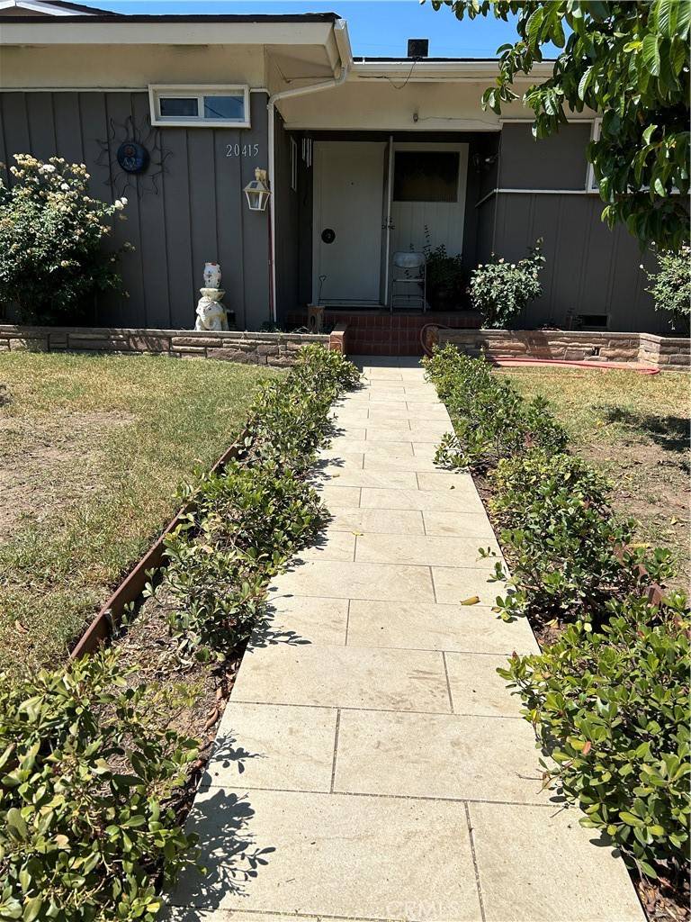 Winnetka, CA 91306,20415 Roscoe BLVD