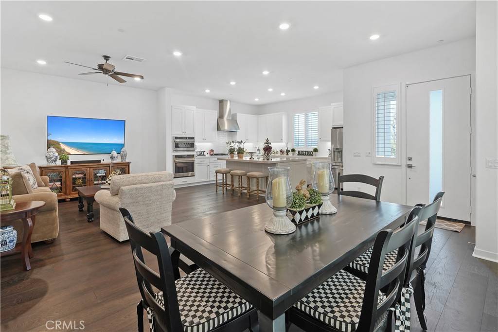 Valencia, CA 91381,27129 Purple Sage CT