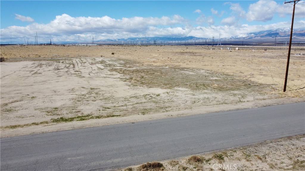 Rosamond, CA 93560,2063 100th st W