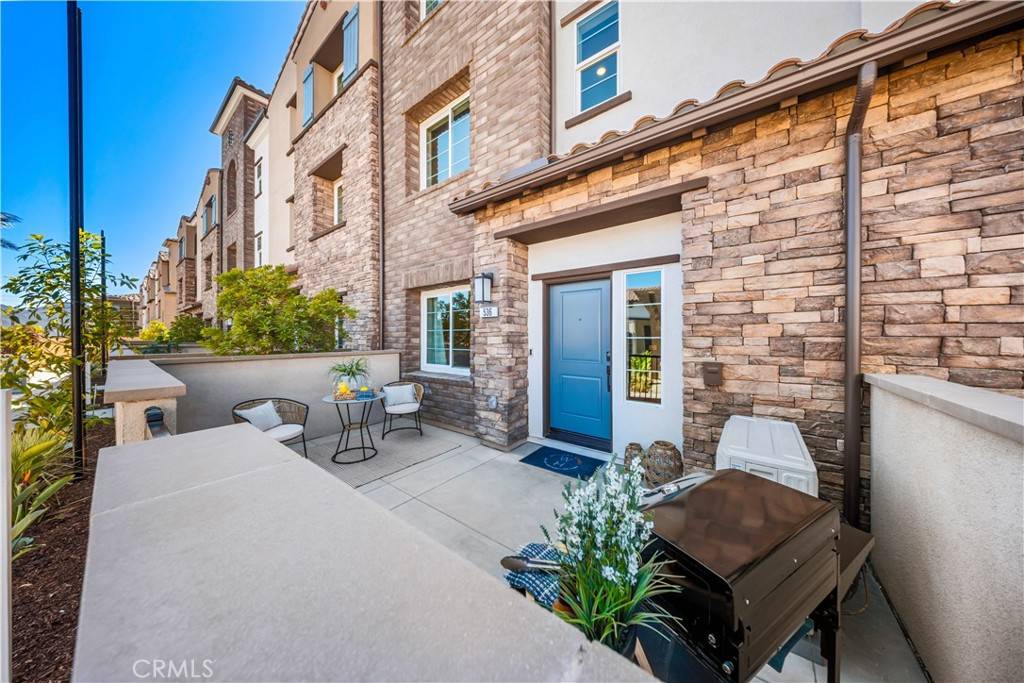 Camarillo, CA 93012,2860 Via Descanso