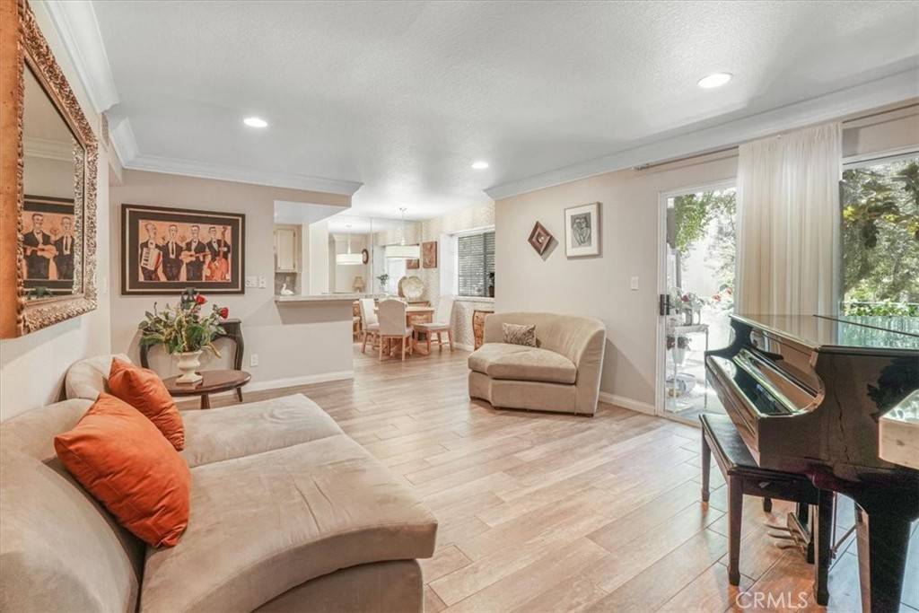 Calabasas, CA 91302,4201 Las Virgenes RD #115