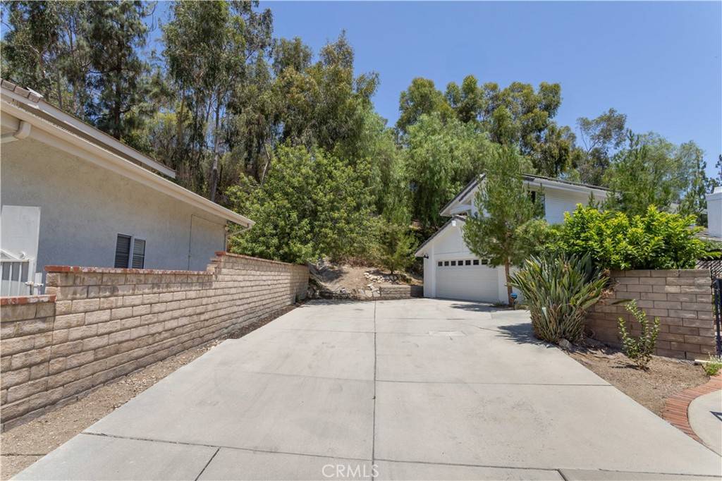 West Hills, CA 91307,7224 Bouquet DR