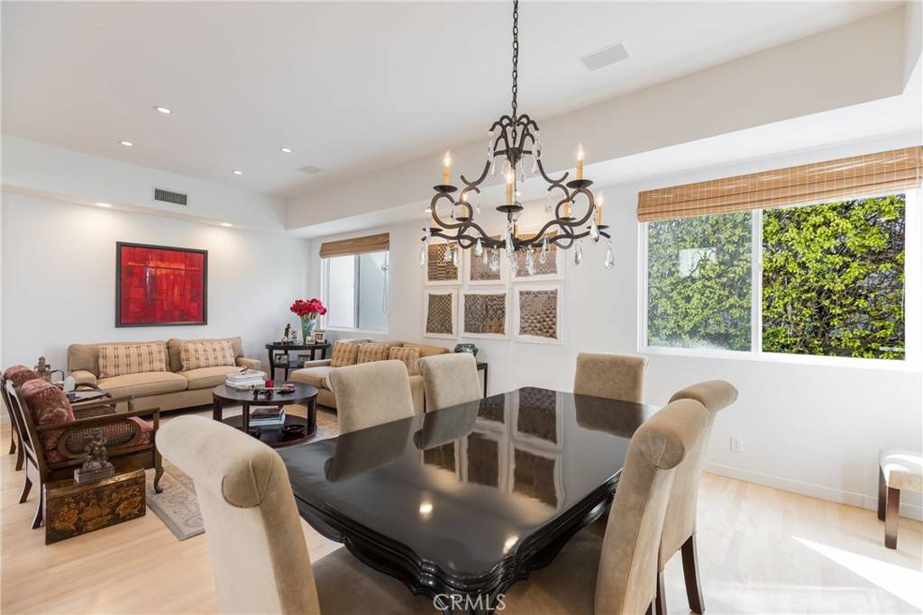 Encino, CA 91316,4921 Rupert AVE