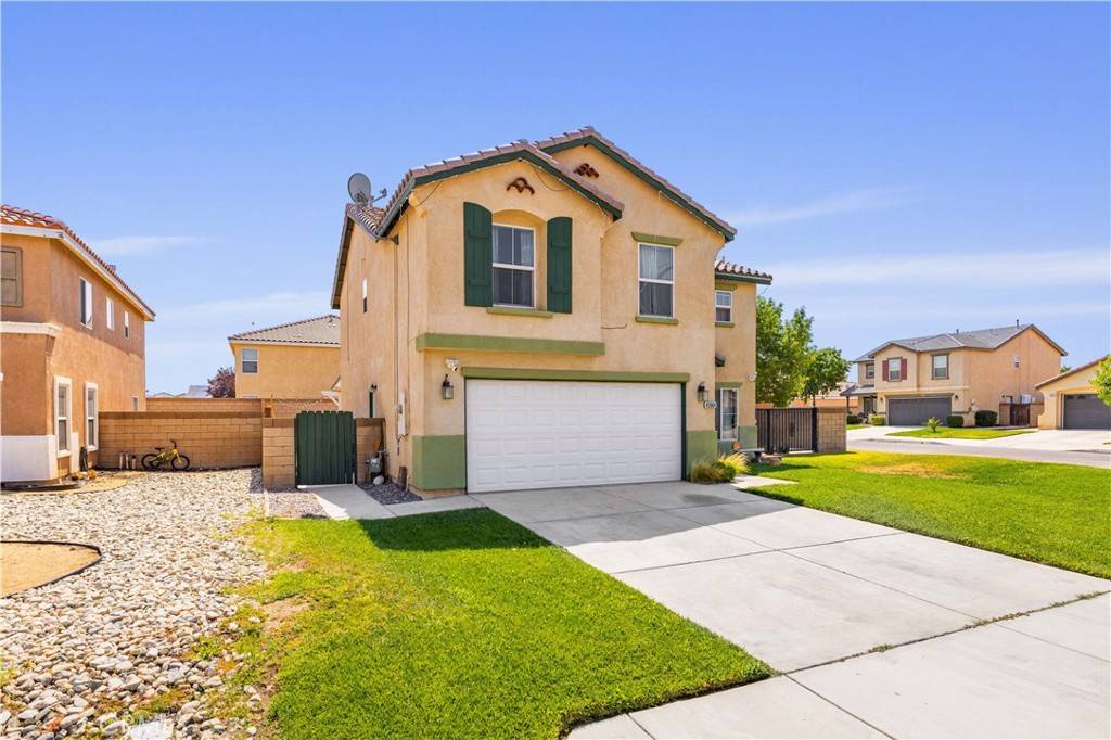 Lancaster, CA 93535,45064 18th St E ST E