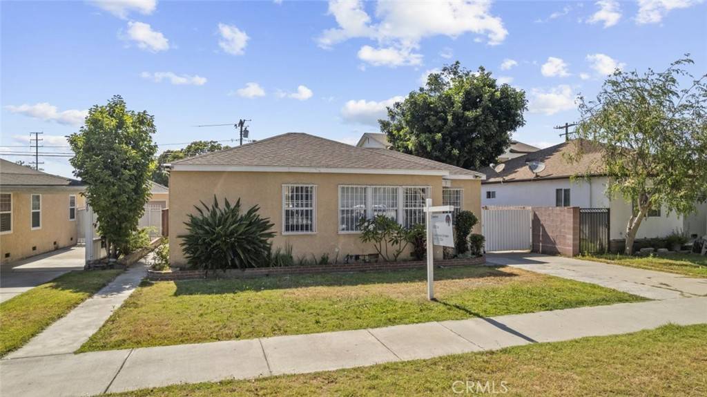 South Gate, CA 90280,9625 Alexander AVE