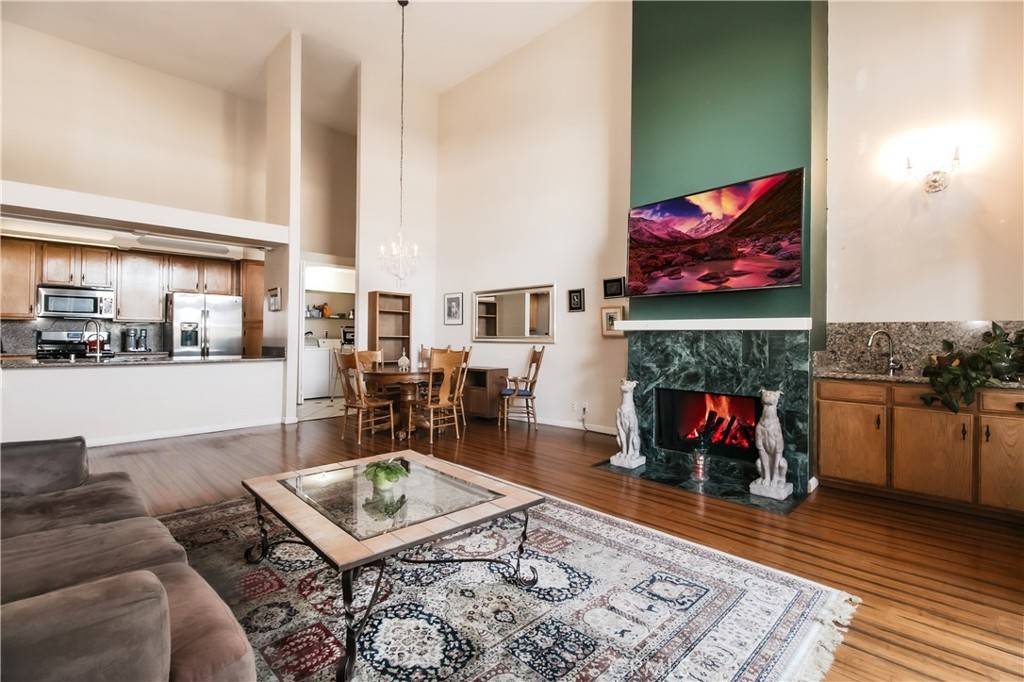 Encino, CA 91316,5440 Lindley AVE #310