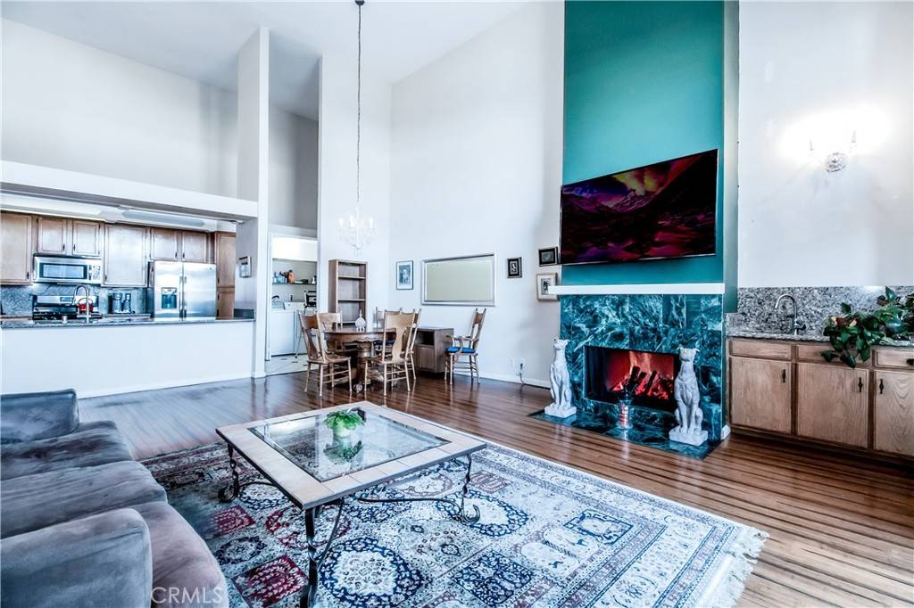 Encino, CA 91316,5440 Lindley AVE #310