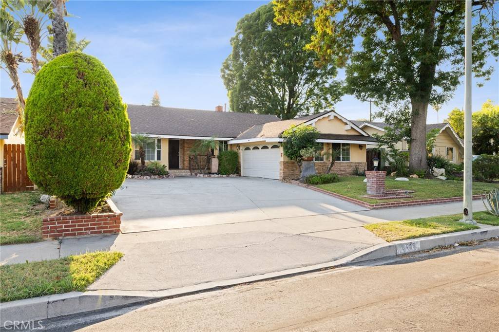 Northridge, CA 91324,8419 Yolanda AVE