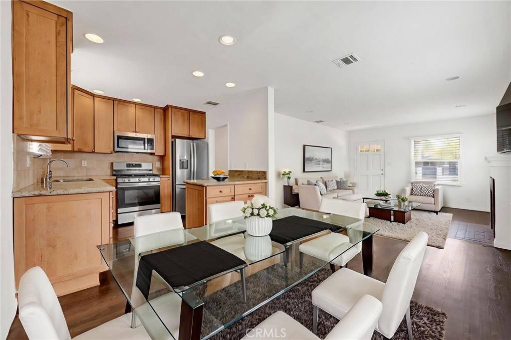 North Hollywood, CA 91605,7931 Vantage AVE