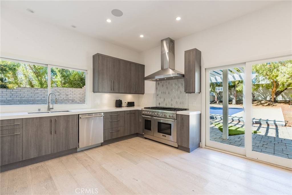 Hidden Hills, CA 91302,23760 Oakfield RD