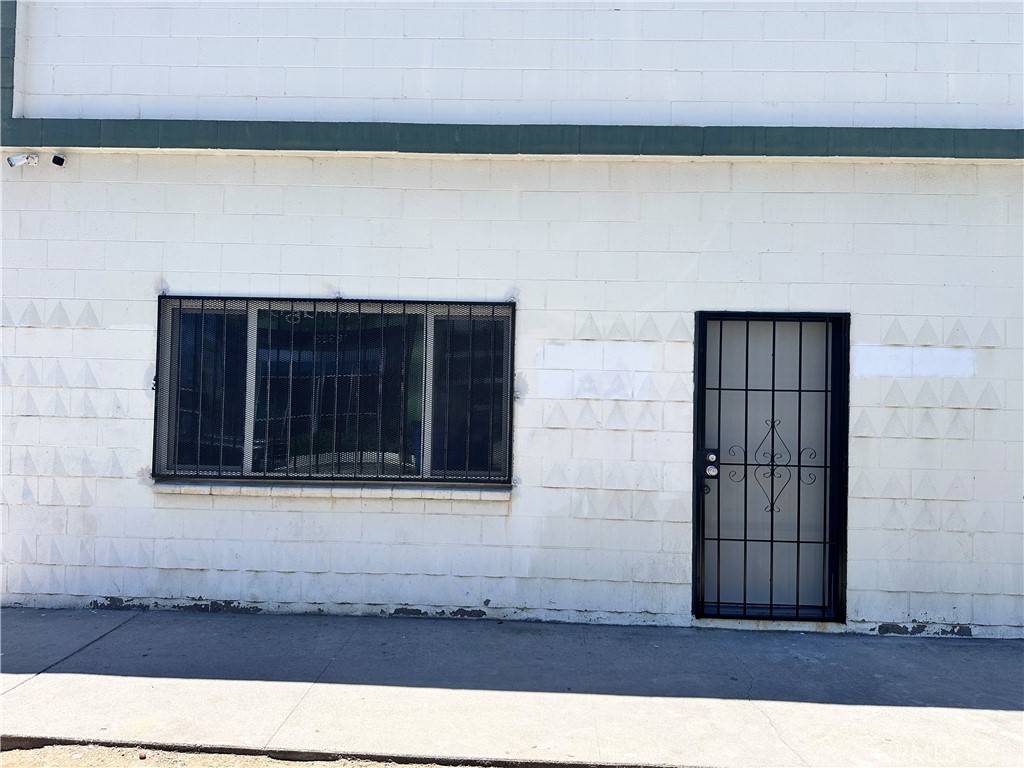Reseda, CA 91335,18336 Gault ST