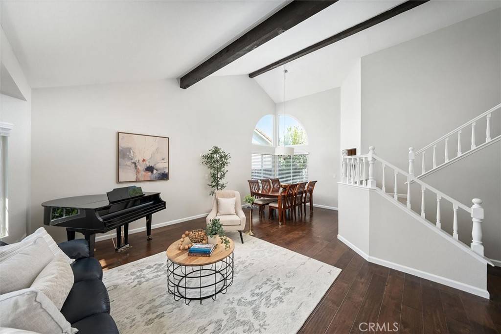 Saugus, CA 91390,28735 Citrus PL