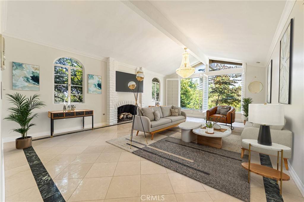 Encino, CA 91316,18022 Lake Encino DR