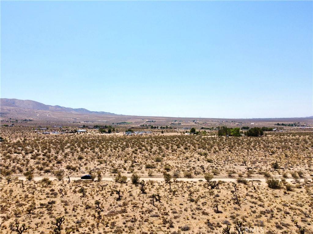 Lucerne Valley, CA 92356,4510933 Ivanhoe Rd