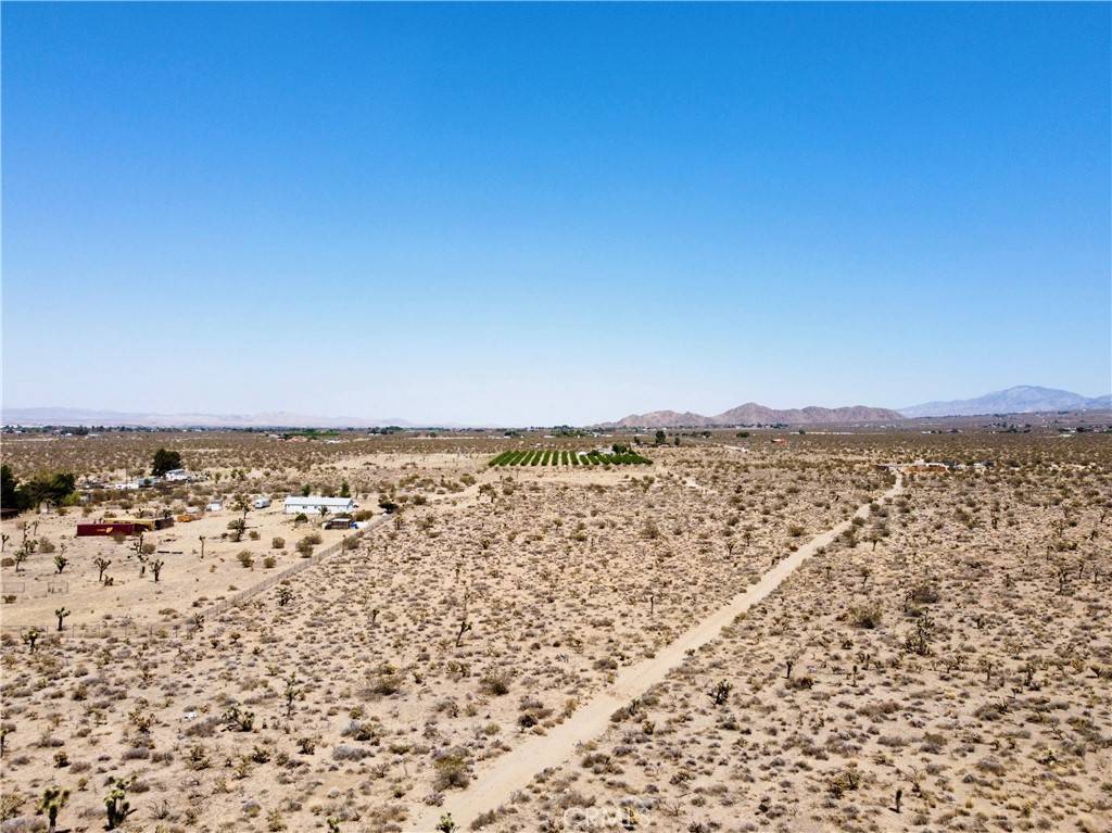 Lucerne Valley, CA 92356,4510933 Ivanhoe Rd