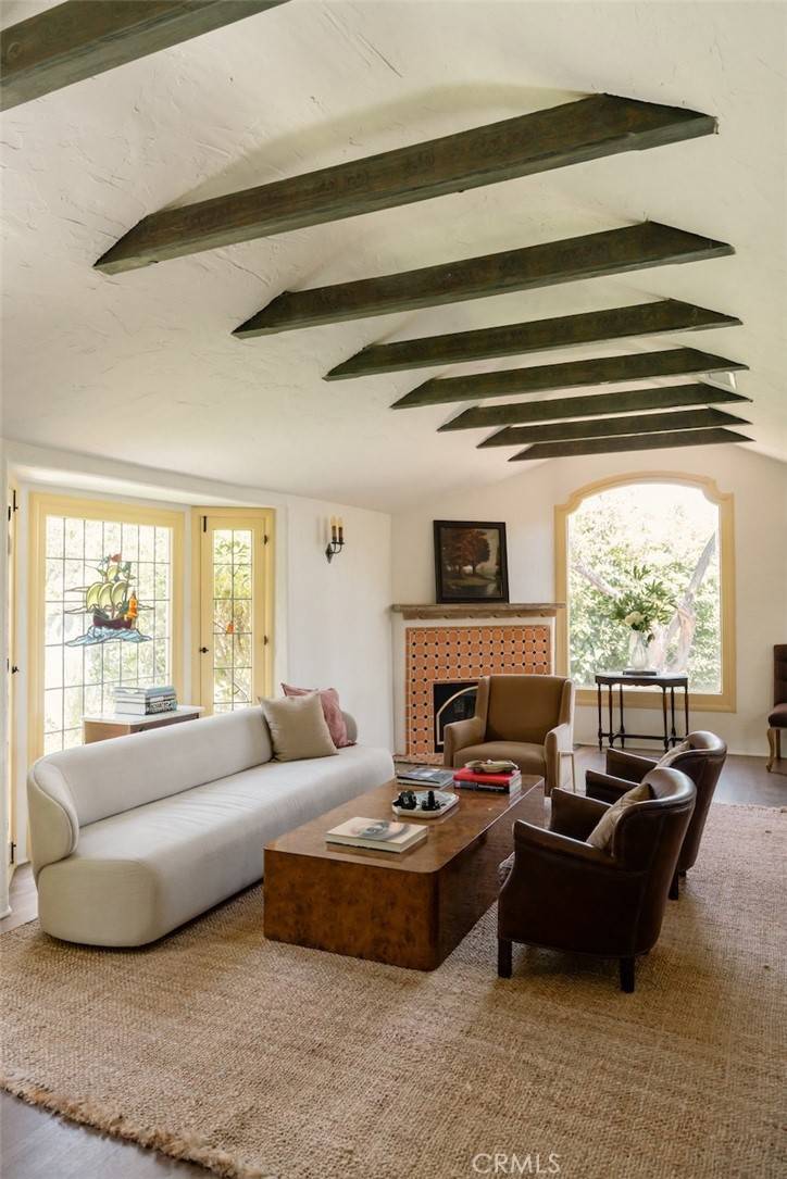 Sherman Oaks, CA 91403,15113 Encanto DR