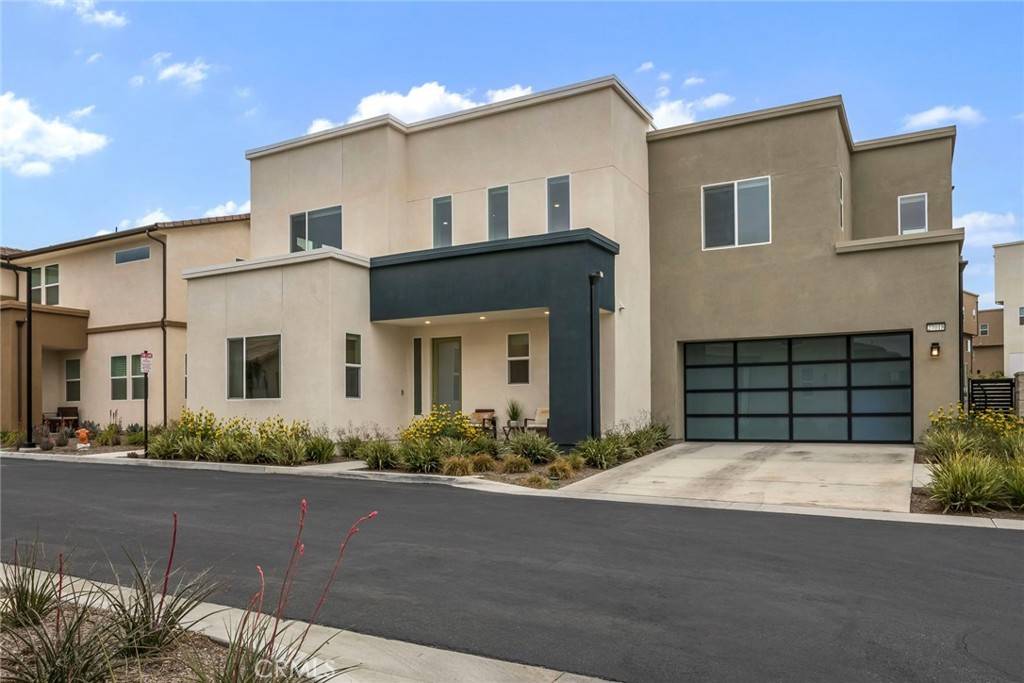 Valencia, CA 91381,27018 California CT