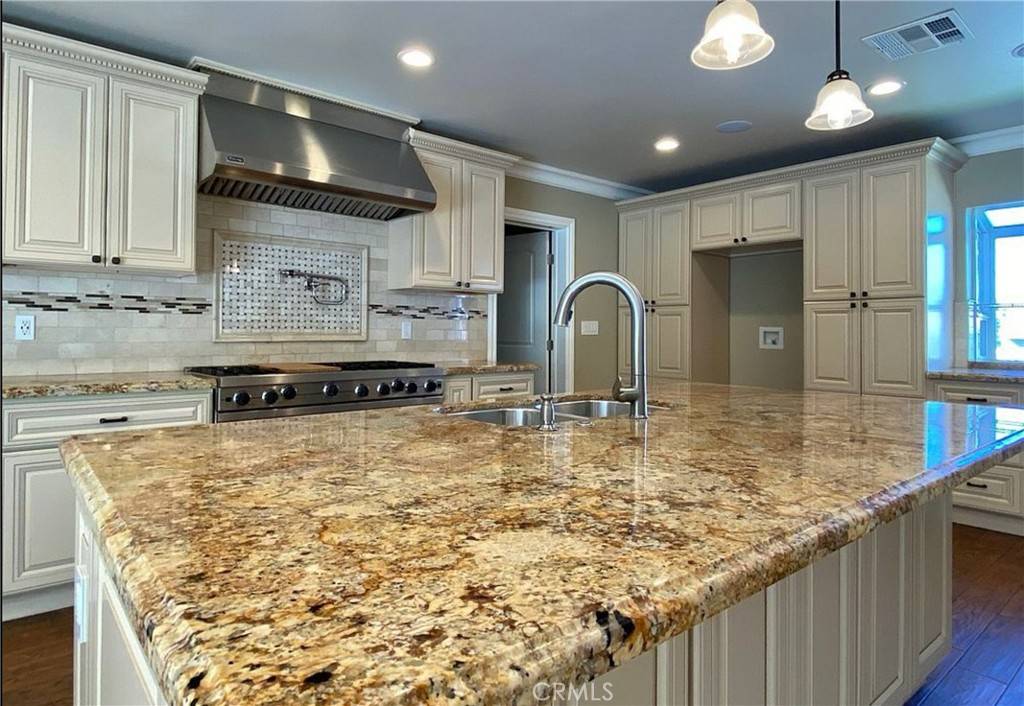 Sun Valley, CA 91352,10021 Rutledge PL