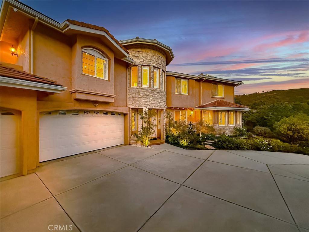 Newbury Park, CA 91320,2775 Edgeview CT