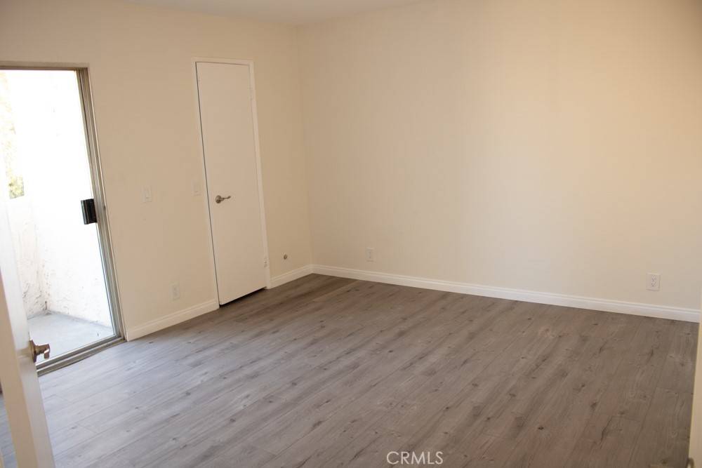 Tarzana, CA 91356,18411 Hatteras ST #235