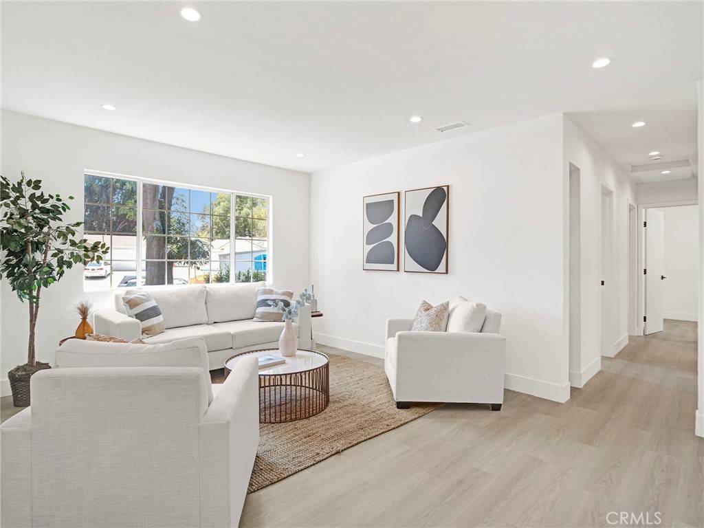 Thousand Oaks, CA 91360,731 Calle Nogal