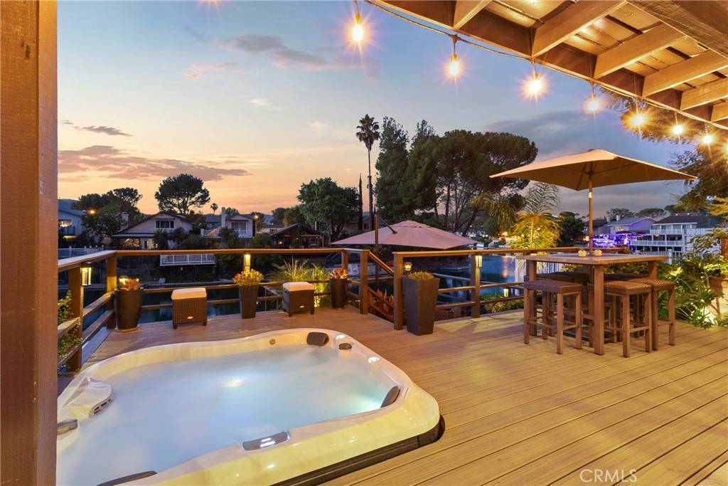 Agoura Hills, CA 91301,30749 Canwood ST