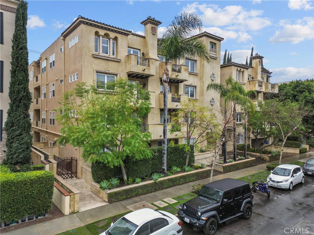 Studio City, CA 91604,12044 Hoffman ST #204