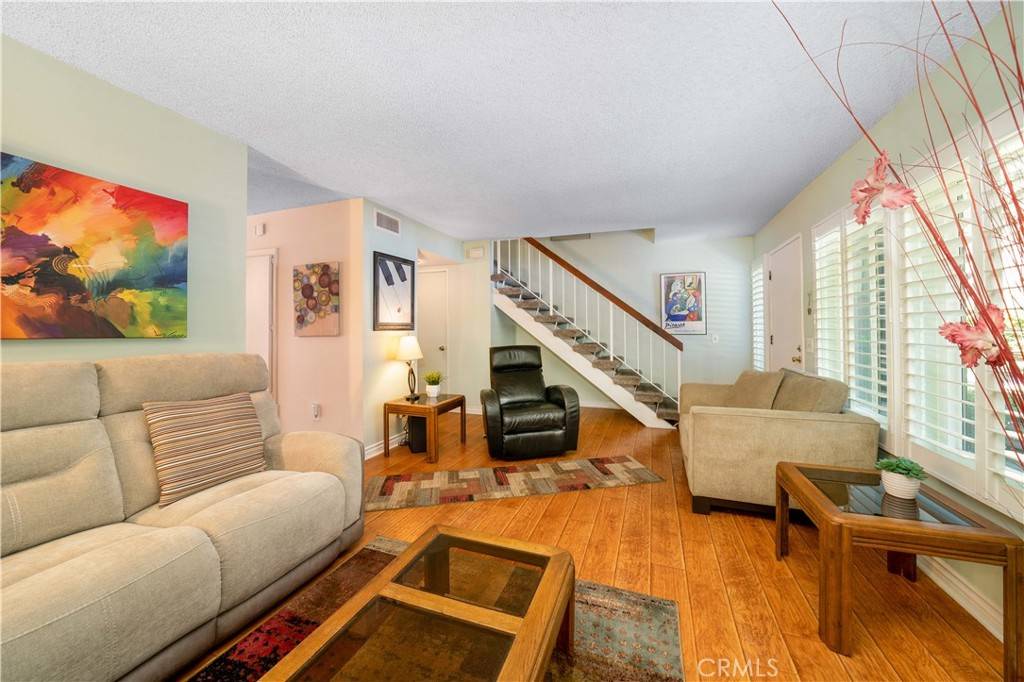 Winnetka, CA 91306,20122 Cohasset ST