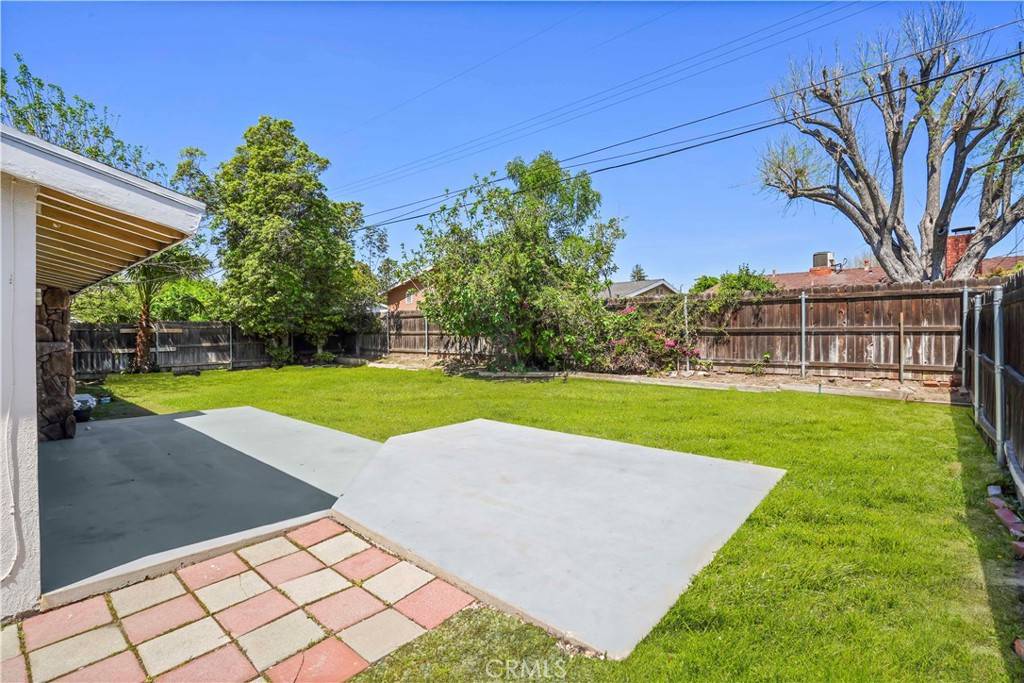 Winnetka, CA 91306,20617 Schoenborn ST