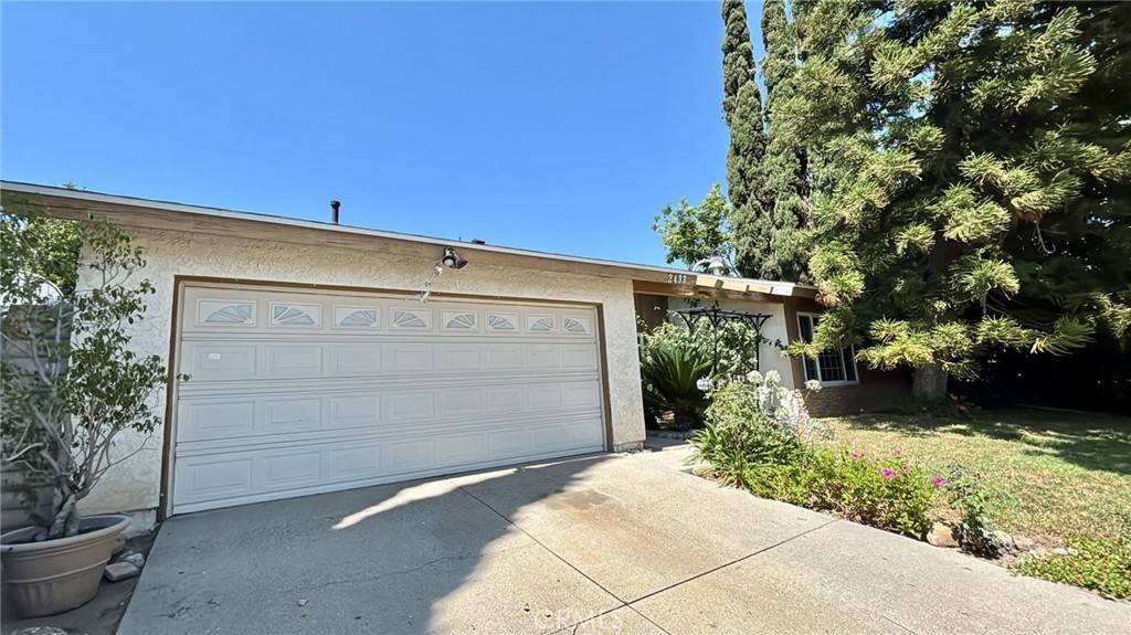 Simi Valley, CA 93063,2433 Medina AVE