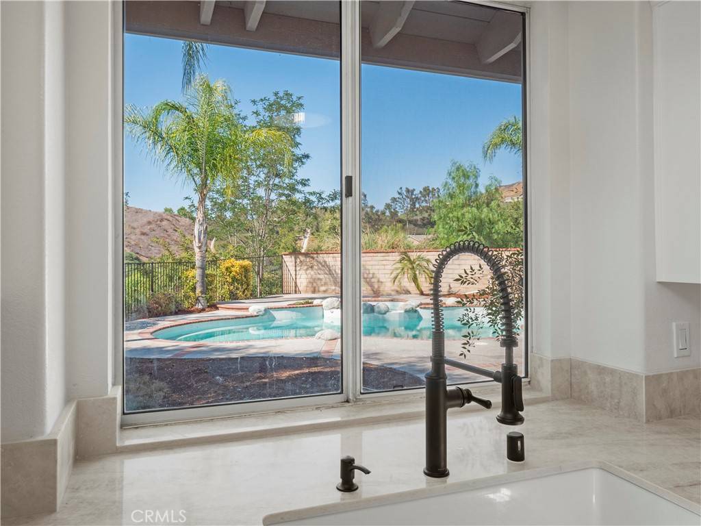 Saugus, CA 91390,22325 Mandarin LN