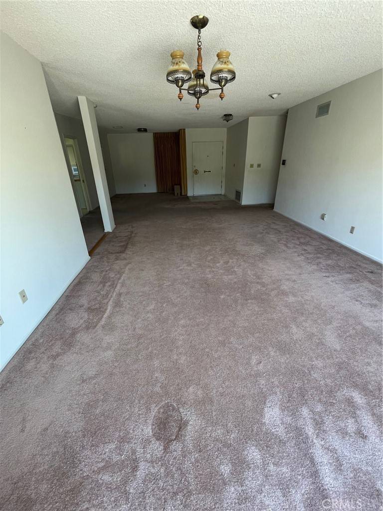 Woodland Hills, CA 91303,22336 Mobile ST