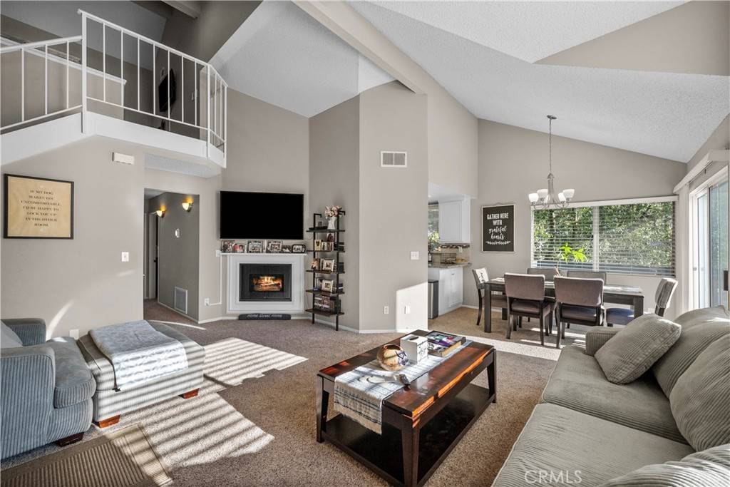Canyon Country, CA 91351,26964 Flo LN #324
