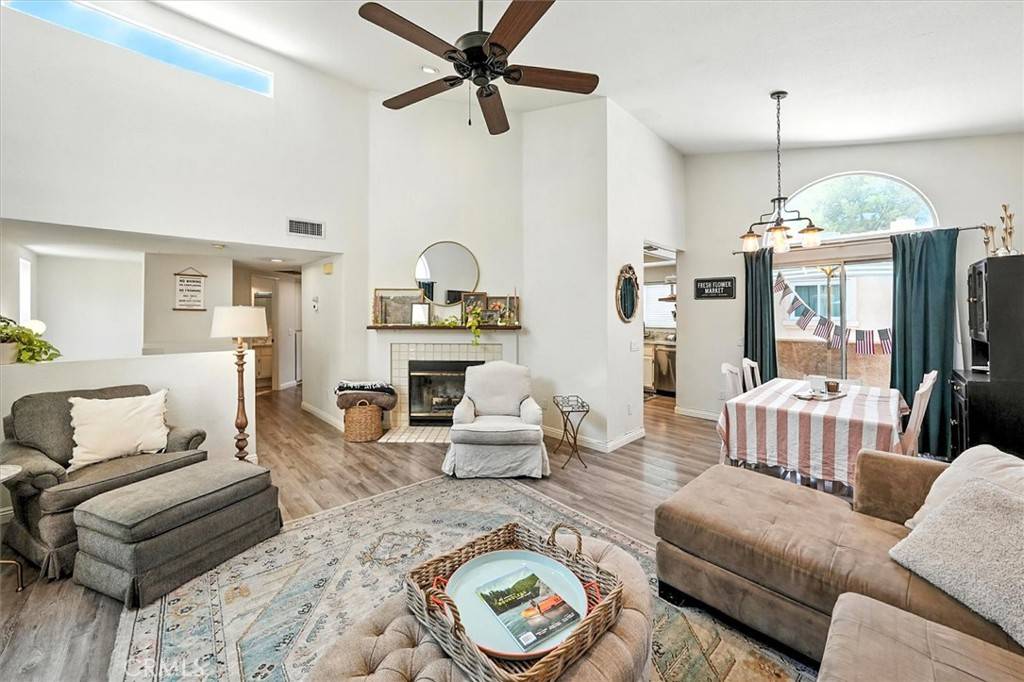 Stevenson Ranch, CA 91381,25250 Steinbeck AVE #F