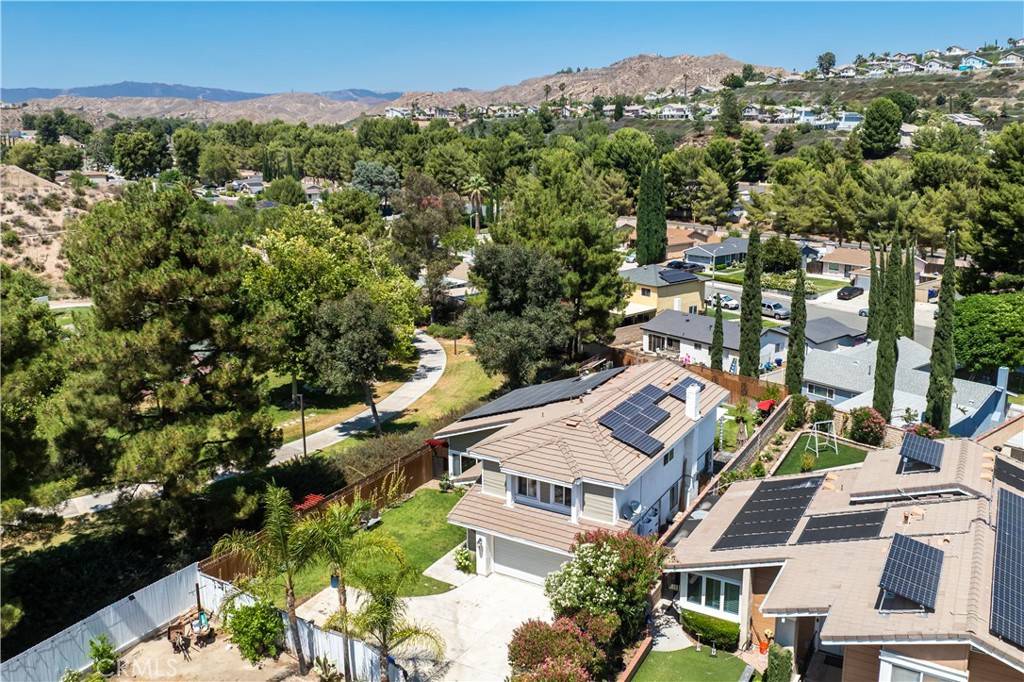 Canyon Country, CA 91387,14825 Begonias LN
