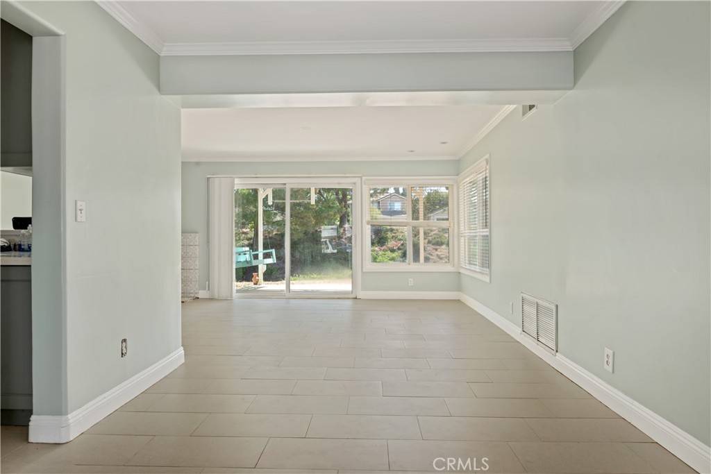 Simi Valley, CA 93065,1054 Currier AVE