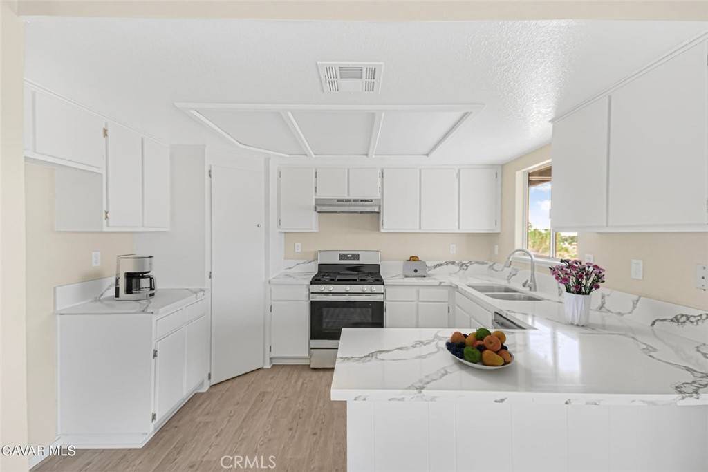 Palmdale, CA 93591,16509 Mackennas Gold AVE