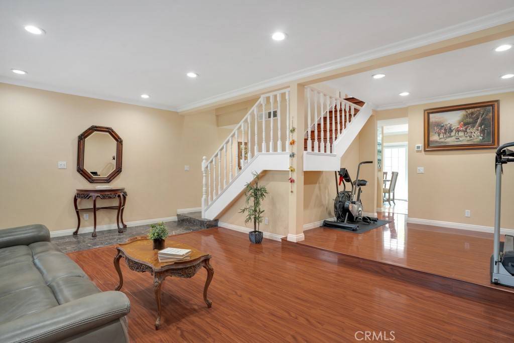 Tarzana, CA 91356,5644 Etiwanda AVE #5