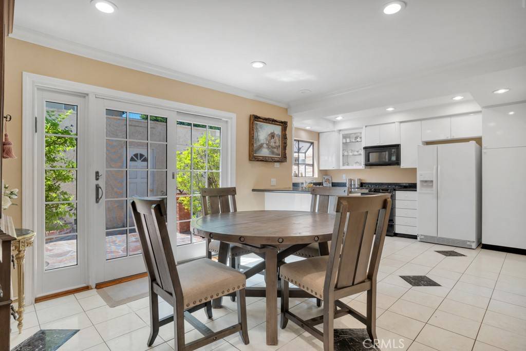 Tarzana, CA 91356,5644 Etiwanda AVE #5