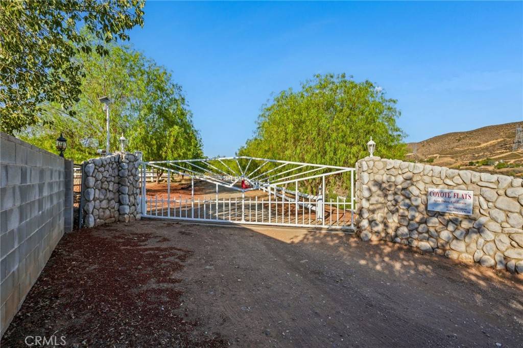 Agua Dulce, CA 91390,11709 Mint Canyon RD
