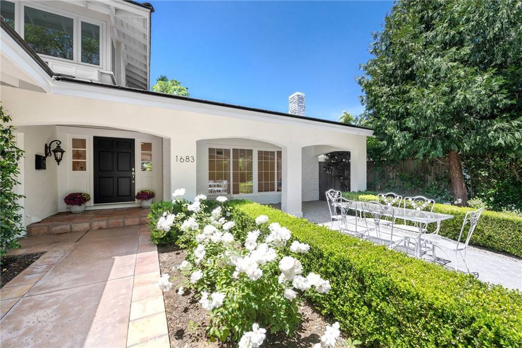 Westlake Village, CA 91361,1683 Camberwell PL