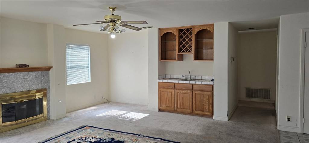 Palmdale, CA 93551,6841 Granada DR